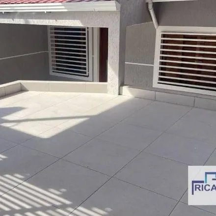 Rent this 2 bed house on Rua Corypheu de Azevedo Marques in Paraventi, Guarulhos - SP