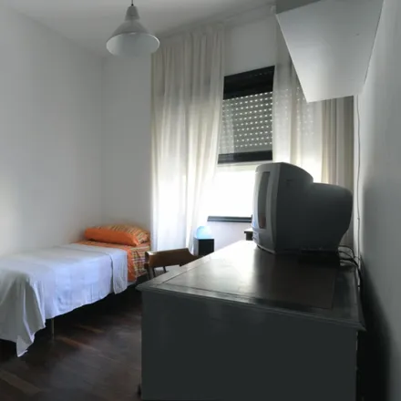 Image 1 - Via Tommaso Silvestri, 20, 00135 Rome RM, Italy - Room for rent