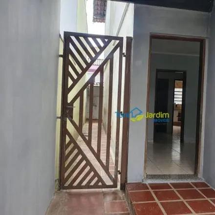 Rent this 3 bed house on Rua Almada 207 in Jardim Santo Alberto, Santo André - SP