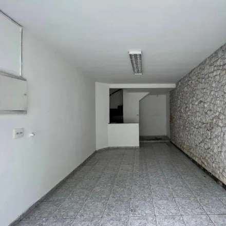 Rent this 3 bed house on Rua Aibi 774 in Vila Argentina, Região Geográfica Intermediária de São Paulo - SP