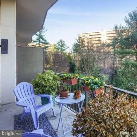 Image 4 - 3101 New Mexico Avenue Northwest, Washington, DC 20016, USA - Condo for sale