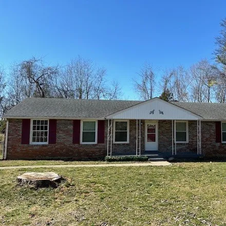 Rent this 3 bed house on 109 Chestnut Drive in Clarksville, TN 37042