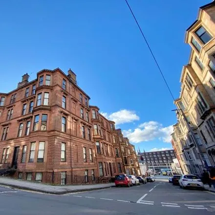 Rent this 4 bed apartment on Kersland Street in Glasgow, G12 8BL
