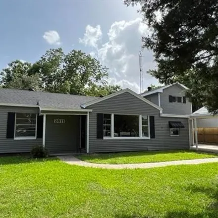 Buy this 4 bed house on 2611 Berry Avenue in Groves, TX 77619