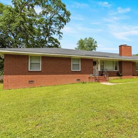Buy this 4 bed house on 6480 Latimer Avenue in Guntersville, Marshall County