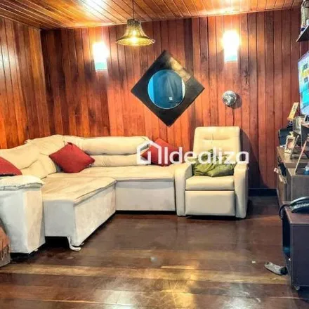 Buy this 4 bed house on Rua Rachel Rodrigues de Oliveira in Várzea, Teresópolis - RJ