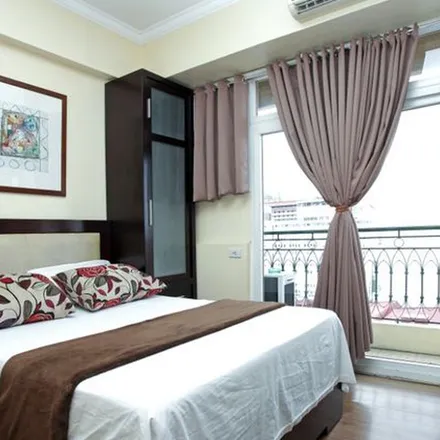 Rent this 1 bed apartment on Le Mirage de Malate in A. Mabini Street, Malate