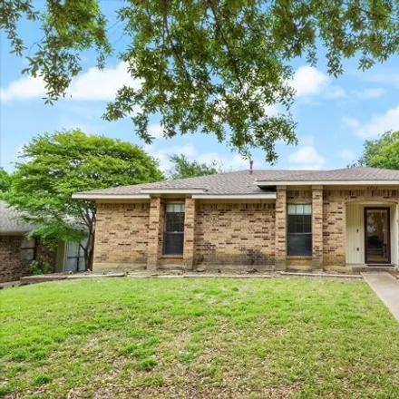 Buy this 3 bed house on 4824 La Paz Drive in Mesquite, TX 75150