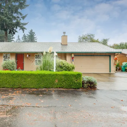 Buy this 3 bed house on 10234 Southeast 46th Avenue in Milwaukie, OR 97222