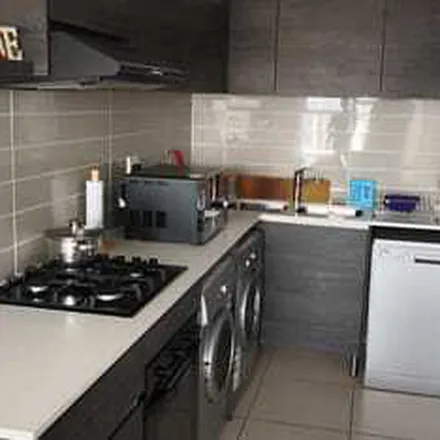 Rent this 1 bed apartment on Amsterdam Residencial Complex in Meadowhurst, Randburg
