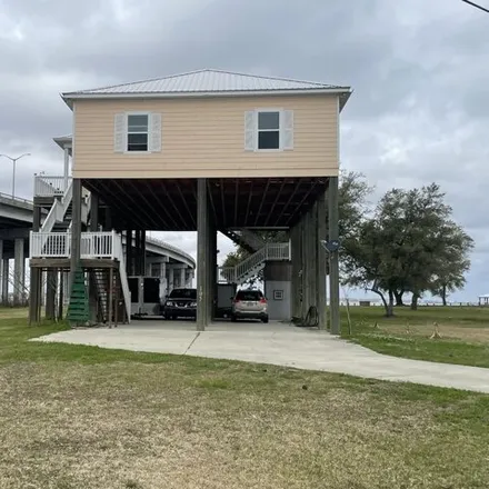 Image 1 - 105 Sandy Hook Drive, Pass Christian Isles, Harrison County, MS 39571, USA - House for sale