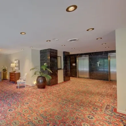 Image 3 - 1960 N Parkway Ave Unit 403, Memphis, Tennessee, 38112 - Condo for sale