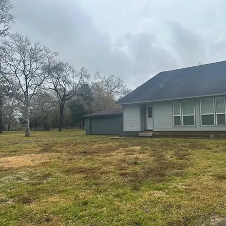 Rent this 3 bed house on Meadow Wood Lane in Brazoria County, TX