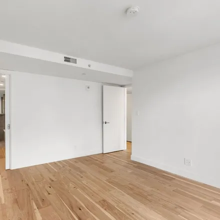 Rent this 3 bed apartment on 3454 Rue Peel in Montreal, QC H3A 1W7