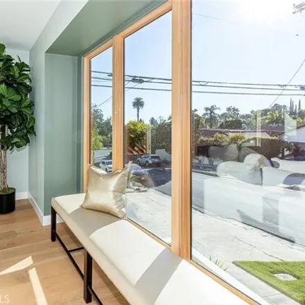 Image 9 - 2150 North Berendo Street, Los Angeles, CA 90027, USA - House for sale