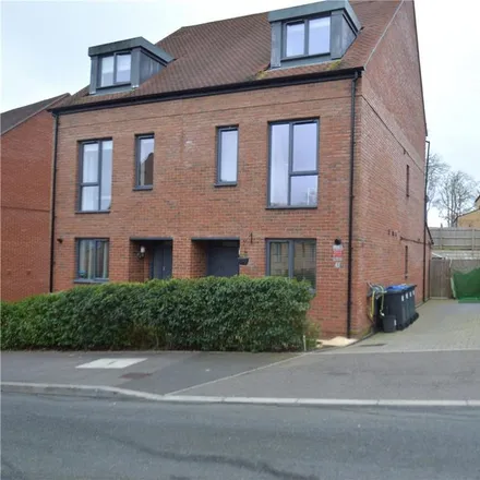 Rent this 4 bed duplex on 55 Cane Hill Drive in London, CR5 3FR