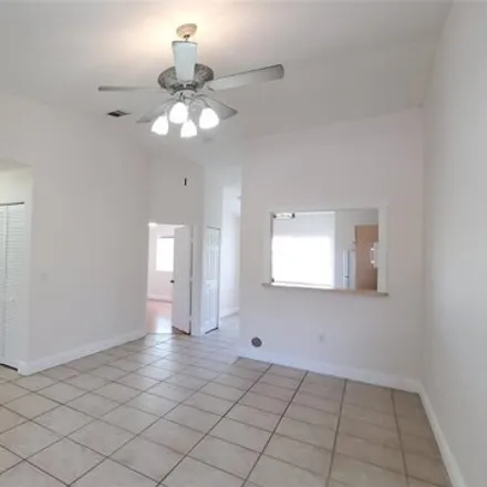 Image 2 - 640 Nw 79th Ave Apt 202, Pembroke Pines, Florida, 33024 - Condo for rent