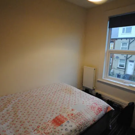 Image 5 - Stanmore Place, Leeds, LS4 2RR, United Kingdom - Apartment for rent