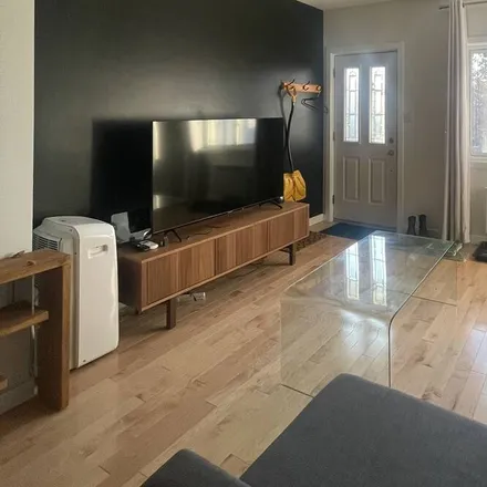 Rent this 1 bed apartment on Crémazie in Montreal, QC H2R 2L3