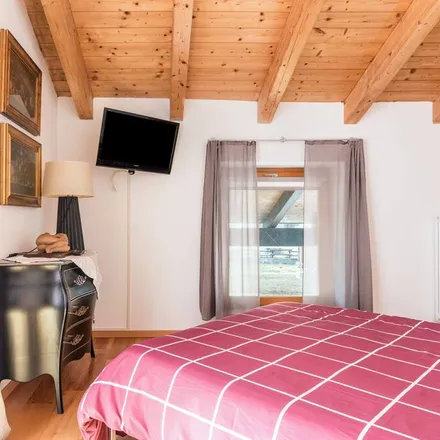 Rent this 2 bed apartment on Scuola dell'infanzia di Piazze in Via Vittorino da Feltre 24, 38043 Piazze TN