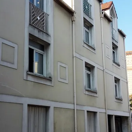 Image 7 - 1 Place du 27 Mars 2002, 92000 Nanterre, France - Apartment for rent