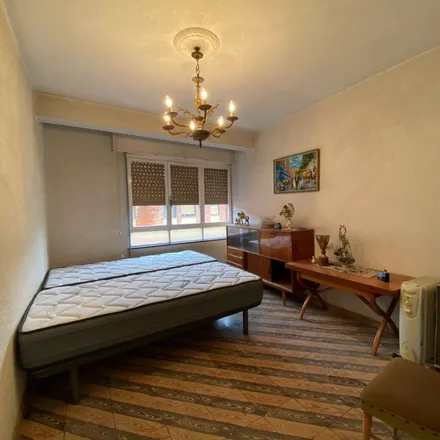 Rent this 3 bed apartment on Calle de Joaquín Soldevilla in 1, 33900 Llangréu / Langreo