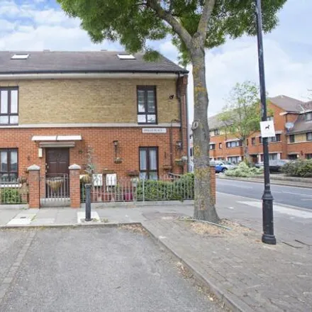 Buy this 4 bed house on 14 Apollo Place in London, E11 4LR