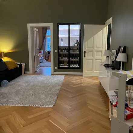 Rent this 3 bed apartment on Proskauer Straße 28 in 10247 Berlin, Germany