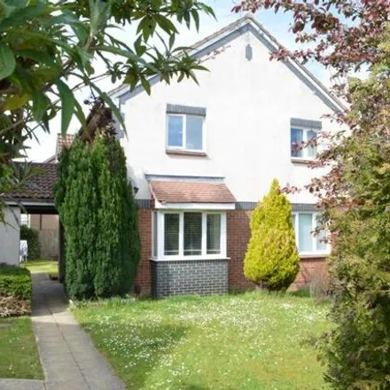 Buy this 2 bed house on Stepney Close in Maidenbower, RH10 7XB