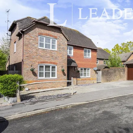 Rent this 4 bed house on 19 Sparrow Way in Goddards' Green, RH15 9XU