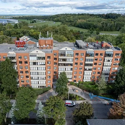 Buy this 1 bed apartment on The Lancaster in 225 Alvin Road, Ottawa