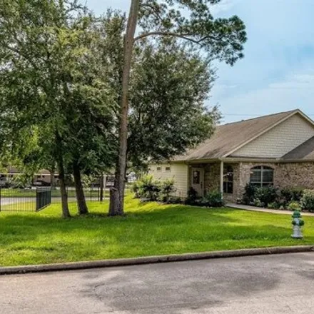 Buy this 3 bed house on 132 Snug Harbor Drive in Conroe, TX 77356