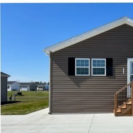 Buy this studio apartment on 23329 Grey Gables Drive in Clinton Township, MI 48036