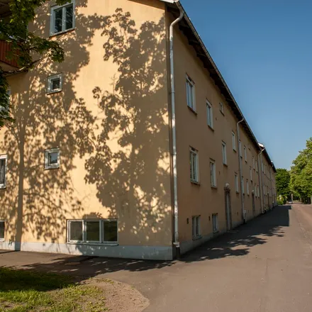 Rent this 3 bed apartment on Allégatan 8 in 682 30 Filipstad, Sweden