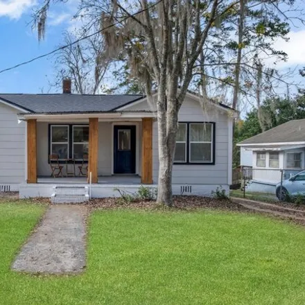 Buy this 3 bed house on 132 Oak Street in Tallahassee, FL 32301