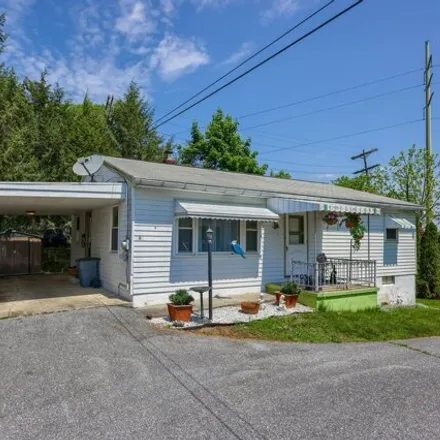 Buy this 3 bed house on Lebanon Valley Rail Trail in Lebanon, PA 17042