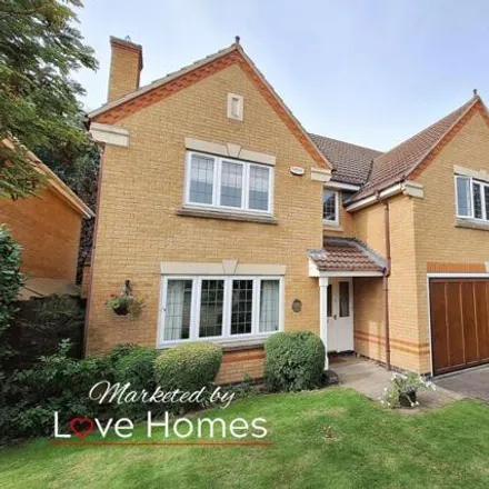 Buy this 4 bed house on unnamed road in Barton-le-Clay, MK45 4SF