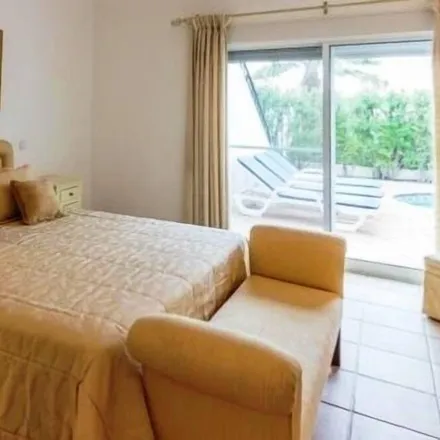Rent this 2 bed townhouse on 8135-107 Distrito de Évora