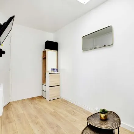 Image 5 - 205 Boulevard Malesherbes, 75017 Paris, France - Apartment for rent