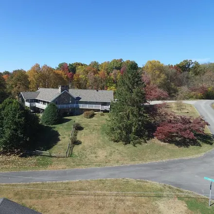 Buy this 4 bed house on 422 Alderman Road in Sevierville, TN 37862