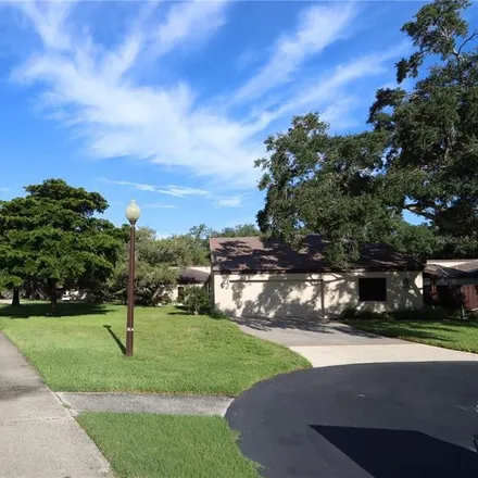 Buy this 2 bed house on 3921 Glen Oaks Manor Drive in Sarasota, FL 34232