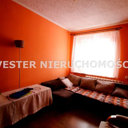 Rent this 2 bed apartment on Dom Handlowy BUDA in Polskiej Organizacji Wojskowej 3, 97-200 Tomaszów Mazowiecki