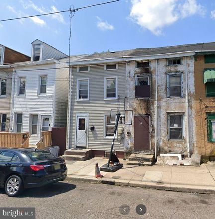 Rent this 4 bed townhouse on 29 Poplar Street in Trenton, NJ 08638