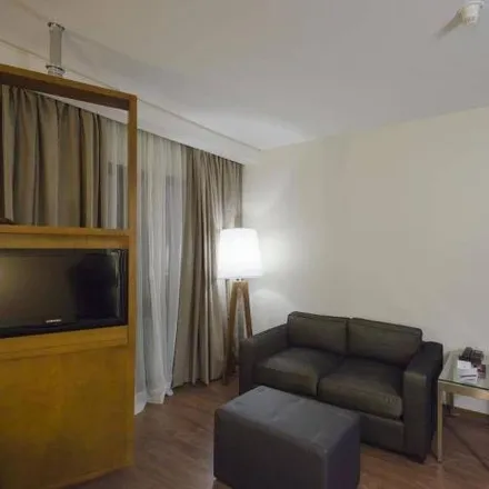 Buy this 1 bed apartment on Avenida Engenheiro Luís Carlos Berrini 855 in Vila Olímpia, São Paulo - SP