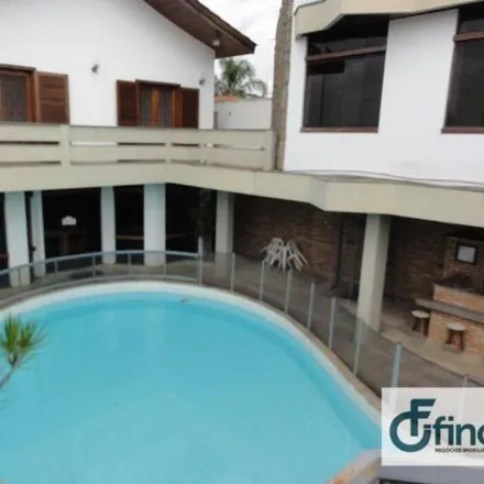 Buy this 5 bed house on Rua Máximo Campanini in Jardim Santa Rosália, Sorocaba - SP