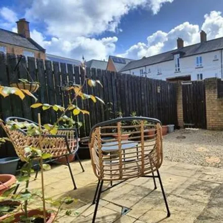 Image 2 - Summer House Terrace, Yeovil, BA20 1NL, United Kingdom - Townhouse for sale