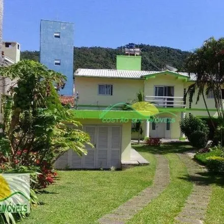 Buy this 4 bed house on Servidão Honorato Manoel Gonçalves in Morro das Pedras, Florianópolis - SC