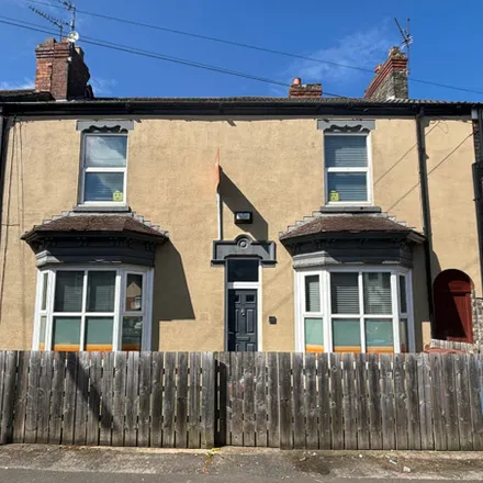 Buy this 3 bed house on St Leonard's Road in Hull, HU5 1BE