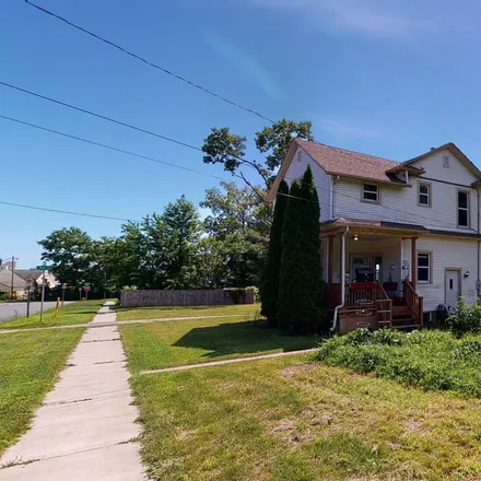 Buy this 5 bed house on 25 Howland Street in Orchard Park, Battle Creek
