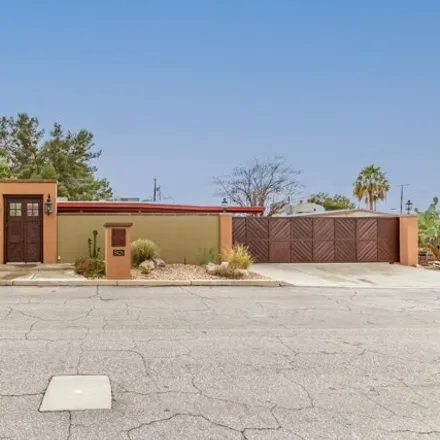 Image 3 - Dodge Middle Magnet School, 5831 East Pima Street, Tucson, AZ 85712, USA - House for sale